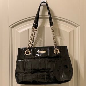 KATE SPADE~CROC EMBOSSED~BLACK PATENT LEATHER~SMALL TOTE~SNAP STRAP CLOSURE~BR